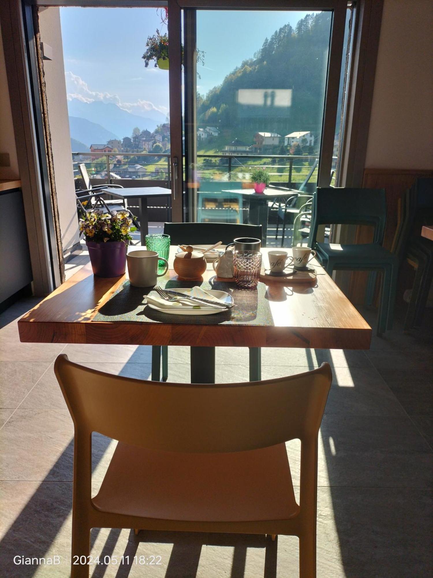 Beb Aria Di Montagna Bed & Breakfast Forcola Exterior photo